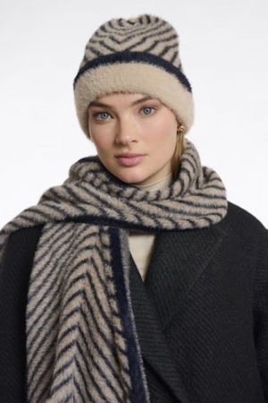  10968 oat black