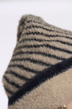  10968 oat black