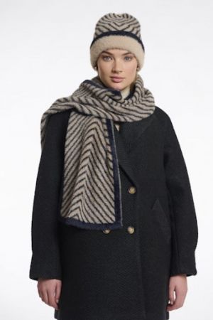  10968 oat black