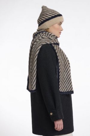  10968 oat black