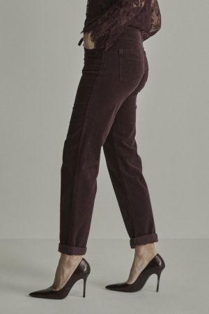  434 Burgundy Re