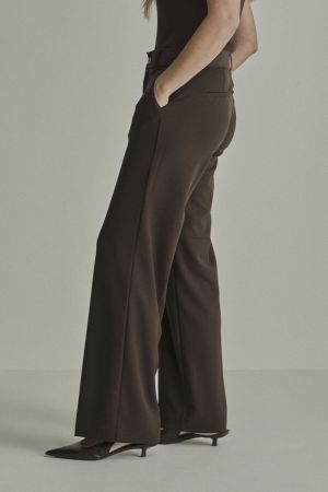  205 Deep Brown