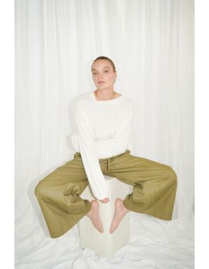 H11 offwhite