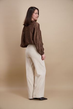  03 marron